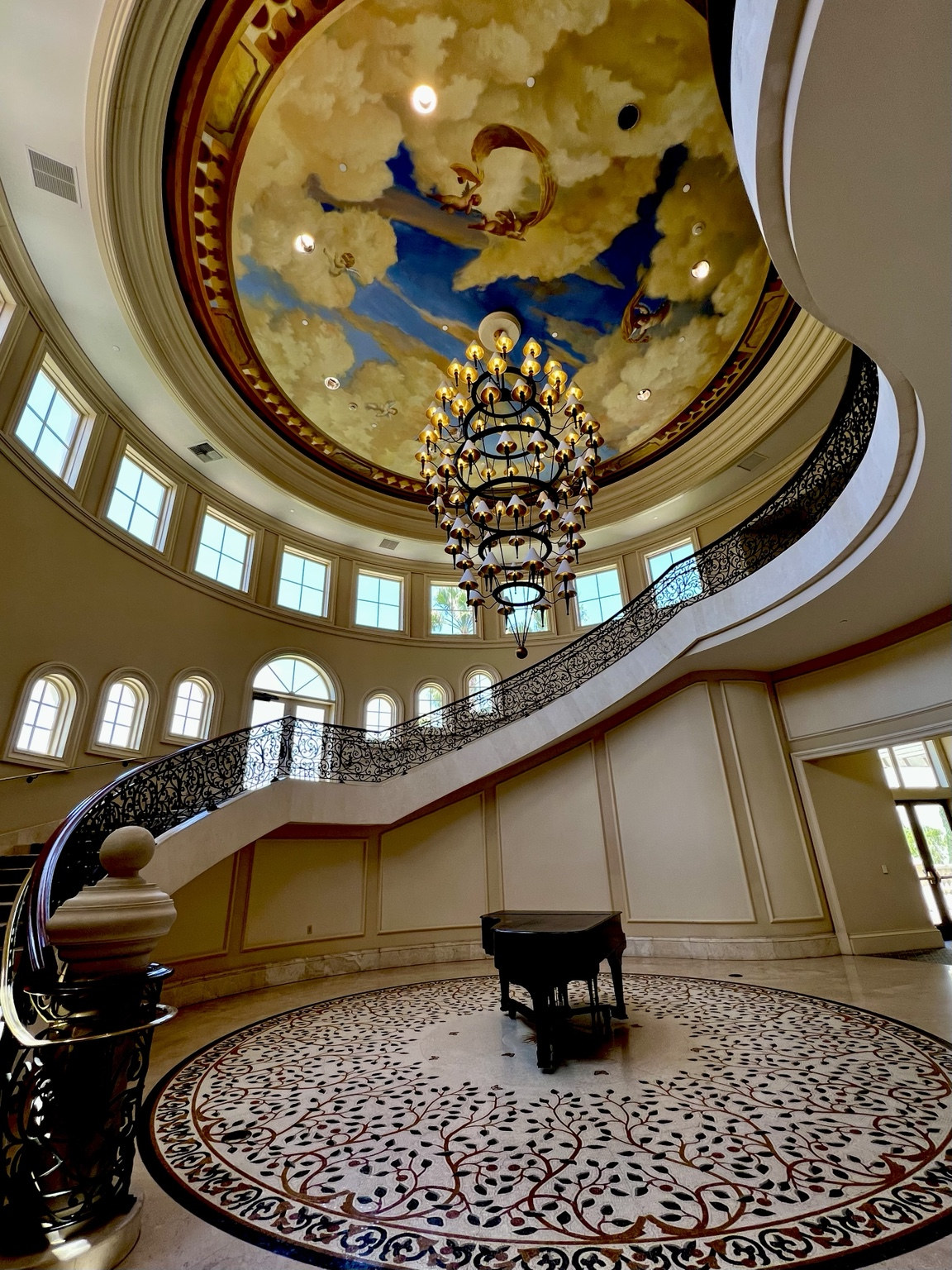 Grand hospitality rotunda interior